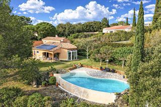  Villa � vendre 6 pi�ces 186 m�