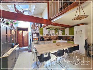  Maison � vendre 6 pi�ces 300 m�