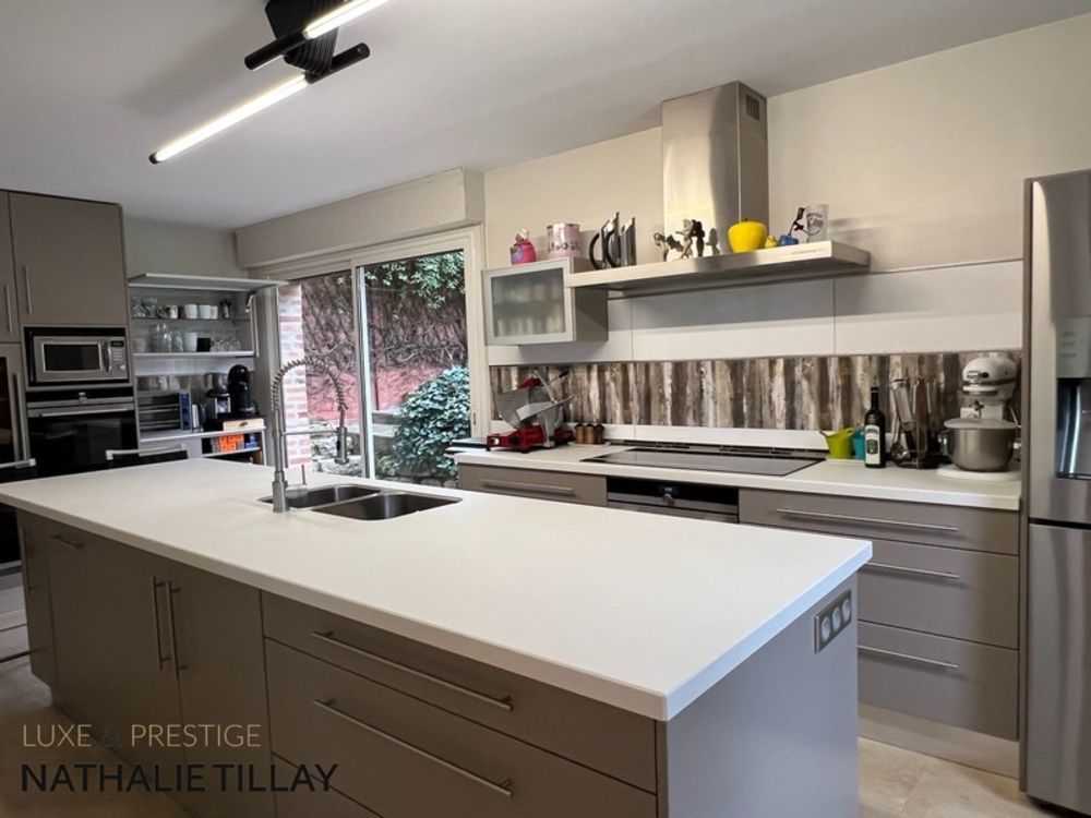 � vendre  Propri�t�/ch�teau Gidy (45520)