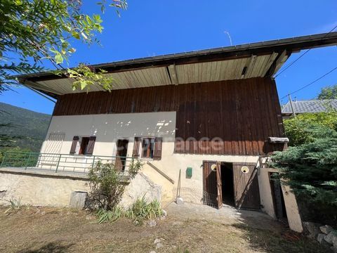   Maison T4 82m� avec Grange 300m� � r�nover Maison - 4 pi�ce(s) - 82 m�