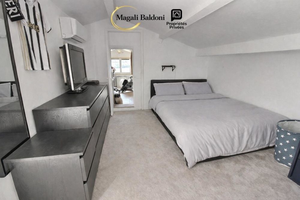 � vendre  Villa Roquebrune-sur-Argens (83520)