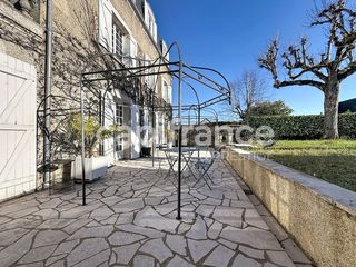  Maison � vendre 9 pi�ces 275 m�