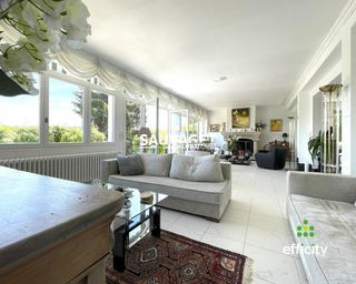  Maison � vendre 9 pi�ces 275 m�