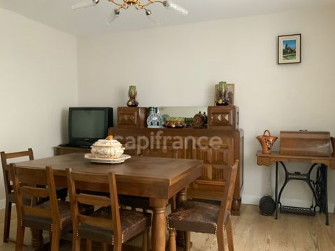   A CERVIERES (42). Maison de village de 65 M2 avec son garage attenant Maison - 3 pi�ce(s) - 65 m�