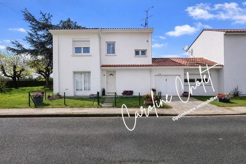   Maison 79 m� avec garage et piscine ST MERDARD DE GUIZIERES Maison - 4 pi�ce(s) - 79 m�