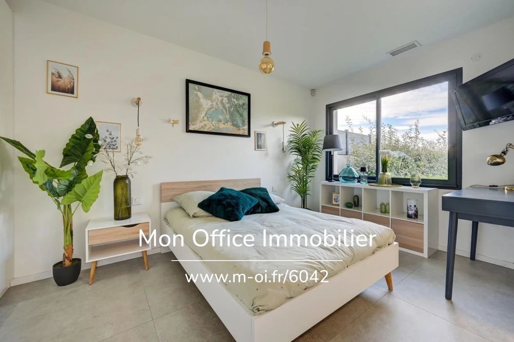 � vendre  Maison �guilles (13510)