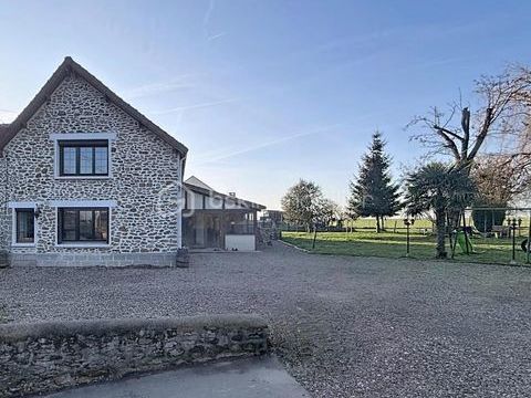   Maison Briarde de Caract�re � 173 m� habitables � 2 200 m� de terrain � Enti�rement r�nov�e Maison - 7 pi�ce(s) - 173 m�