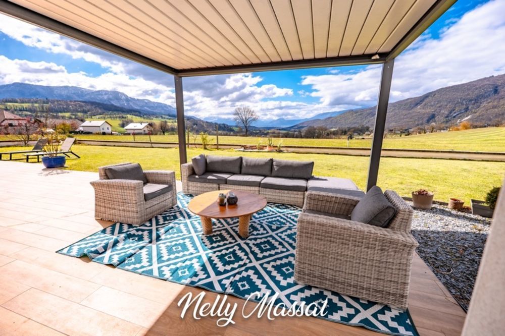 � vendre  Villa La Biolle (73410)