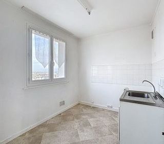  Appartement � louer 4 pi�ces 71 m�