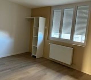  Appartement � louer 2 pi�ces 57 m�