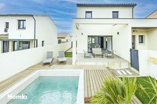  Maison 4 pi�ces 108 m� Uzes