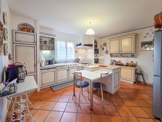  Maison � vendre 5 pi�ces 165 m�