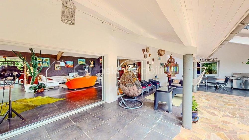 � vendre  Propri�t�/ch�teau Saint-Martin-de-Seignanx (40390)