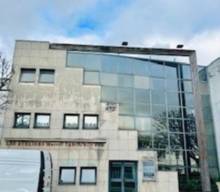  Immeuble � vendre 15 + pi�ces 700 m�