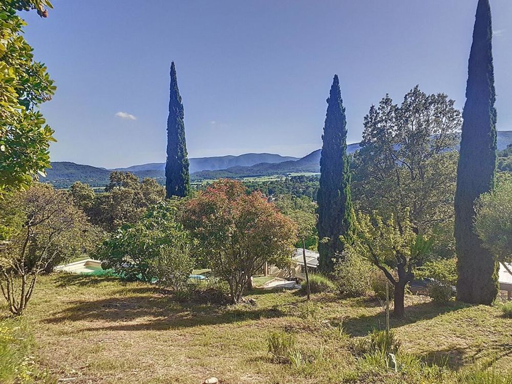 � vendre  Villa La Roquebrussanne (83136)