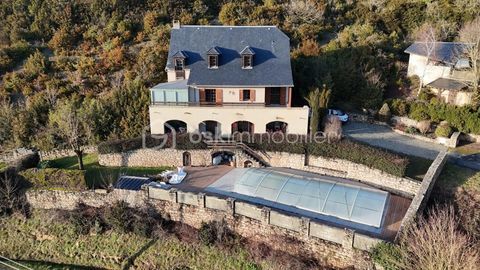   Sainte Radegonde, 5 chambres, piscine, grand terrain et garage Maison - 6 pi�ce(s) - 210 m�