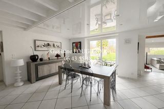  Maison � vendre 13 pi�ces 325 m�