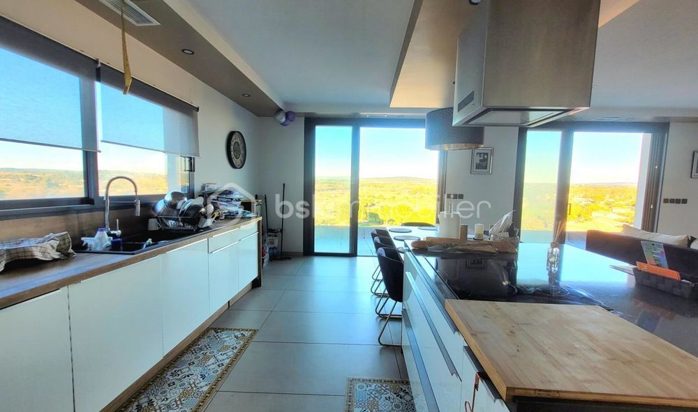 � vendre  Villa M�ze (34140)