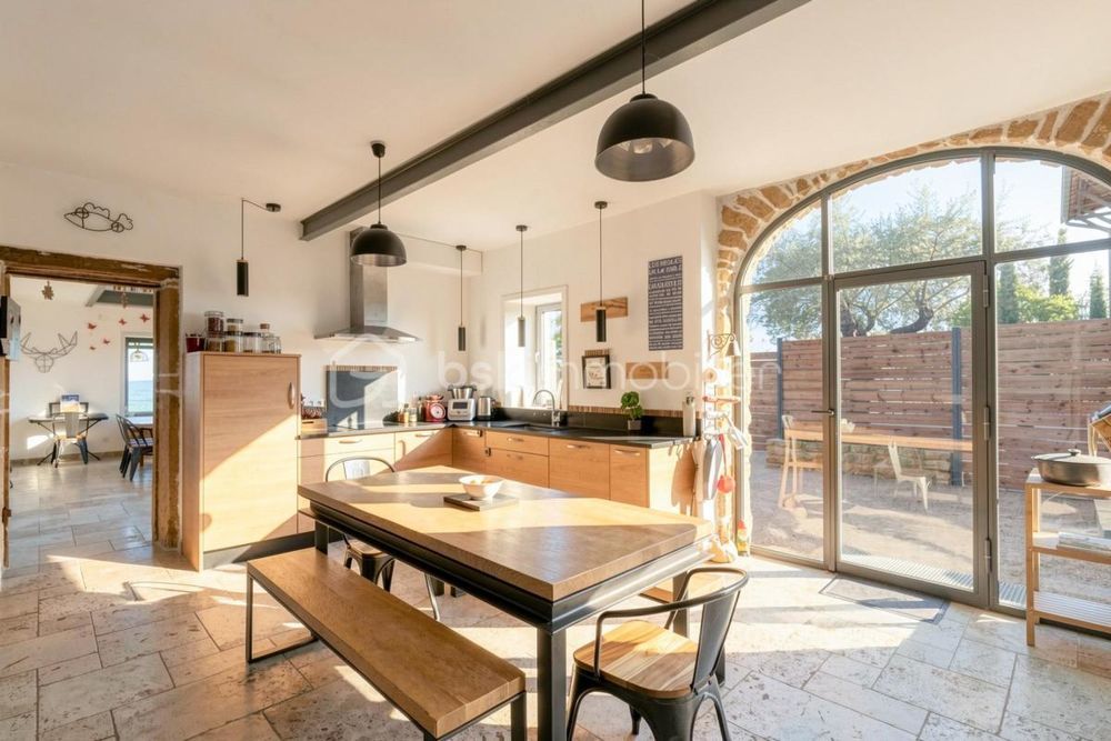 � vendre  Maison Saint-Jean-des-Vignes (69380)