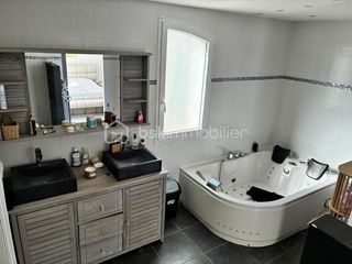  Villa � vendre 5 pi�ces 170 m�