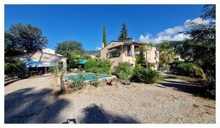  Maison � vendre 7 pi�ces 205 m�