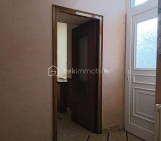  Immeuble � vendre 10 pi�ces 228 m�