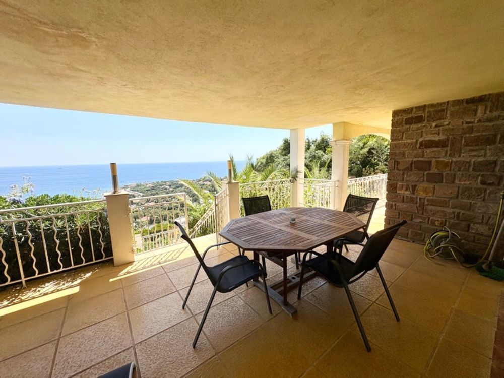 � vendre  Maison Les Issambres (83380)