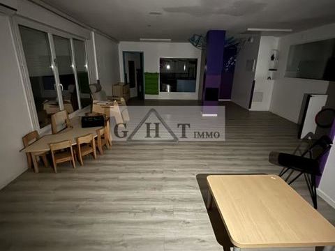 Local commercial &agrave; louer 2400 94000 Creteil