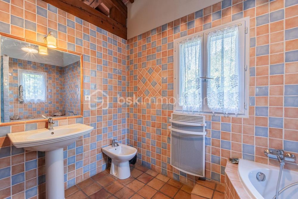 � vendre  Propri�t�/ch�teau Le Pradet (83220)