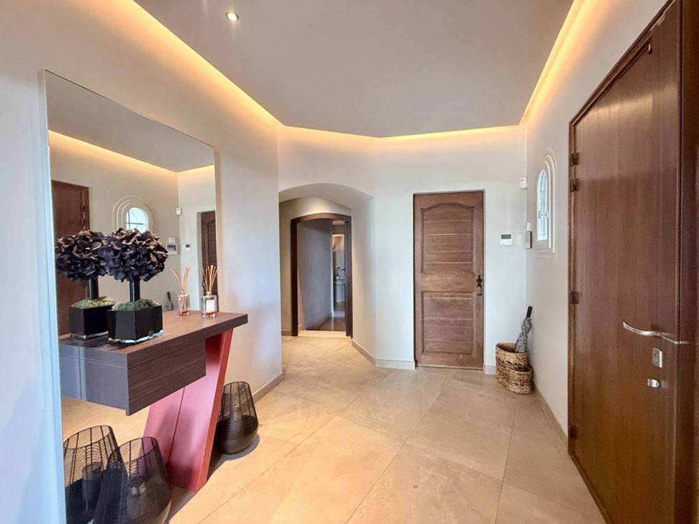 � vendre  Villa Le Rouret (06650)