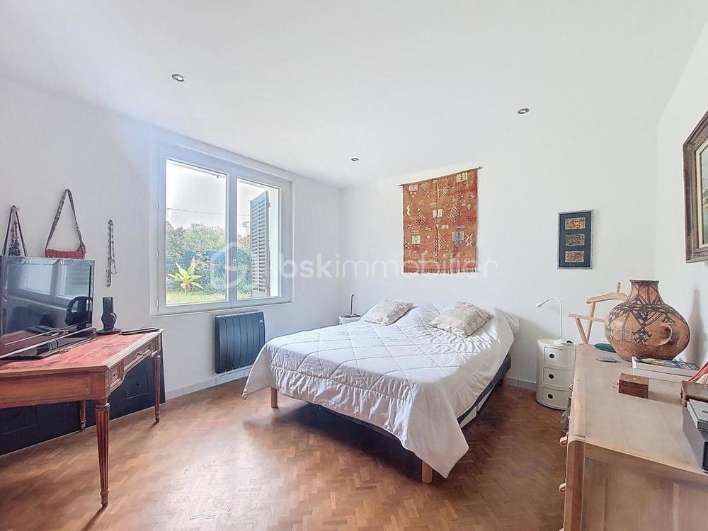 � vendre  Villa Six-Fours-les-Plages (83140)