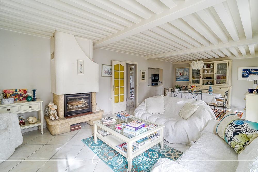 � vendre  Villa Saint-Pierre-de-Chandieu (69780)