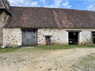  Remise / Grange � vendre 10 pi�ces 394 m�