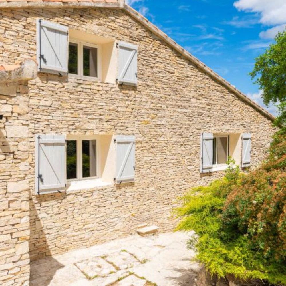 � vendre  Villa Mimet (13105)