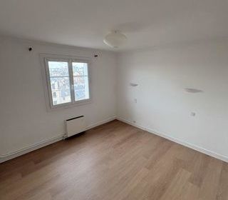  Appartement � louer 4 pi�ces 86 m�