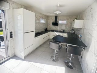  Maison � vendre 7 pi�ces 210 m�