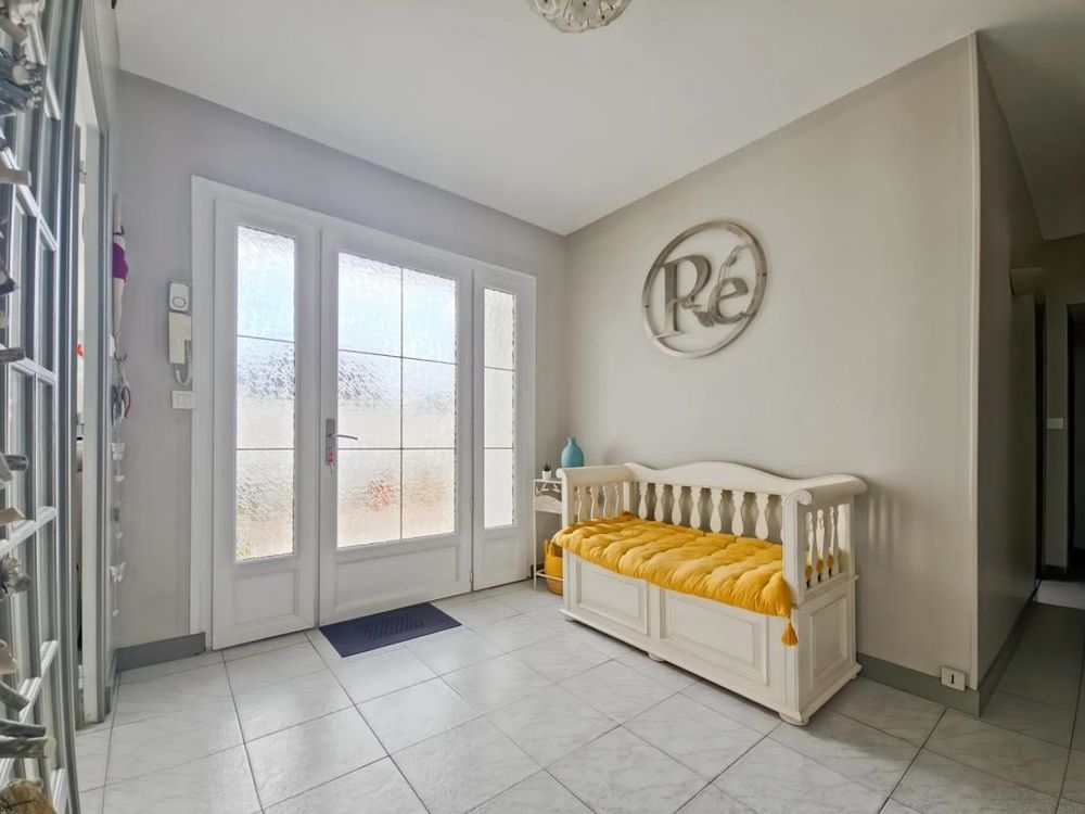 � vendre  Maison Sainte-Marie-de-R� (17740)