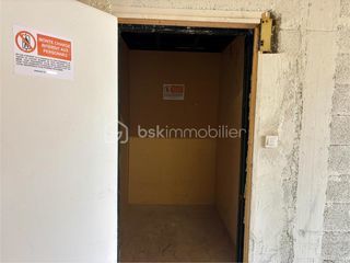  Immeuble � vendre 2 pi�ces 250 m�