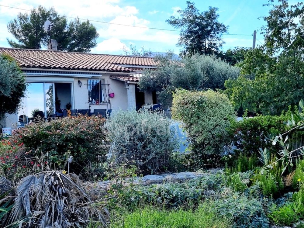 � vendre  Maison Mimet (13105)