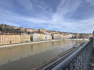  Duplex/triplex � vendre 3 pi�ces 111 m�