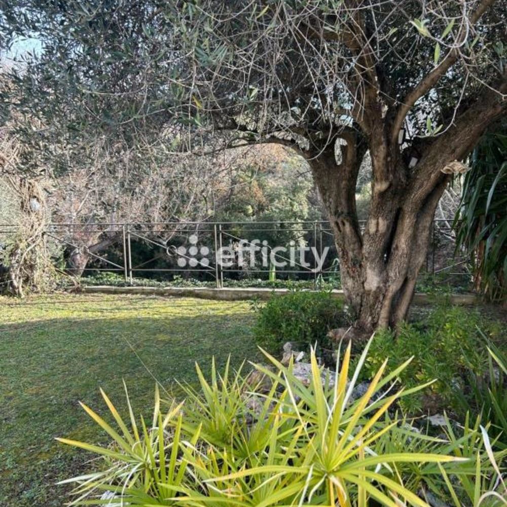 � vendre  Villa Saint-Martin-du-Var (06670)