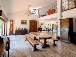  Propri�t�/ch�teau � vendre 14 pi�ces 604 m�