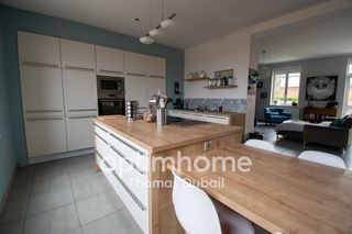  Maison � vendre 10 pi�ces 251 m�