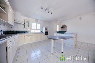  Maison � vendre 8 pi�ces 185 m�