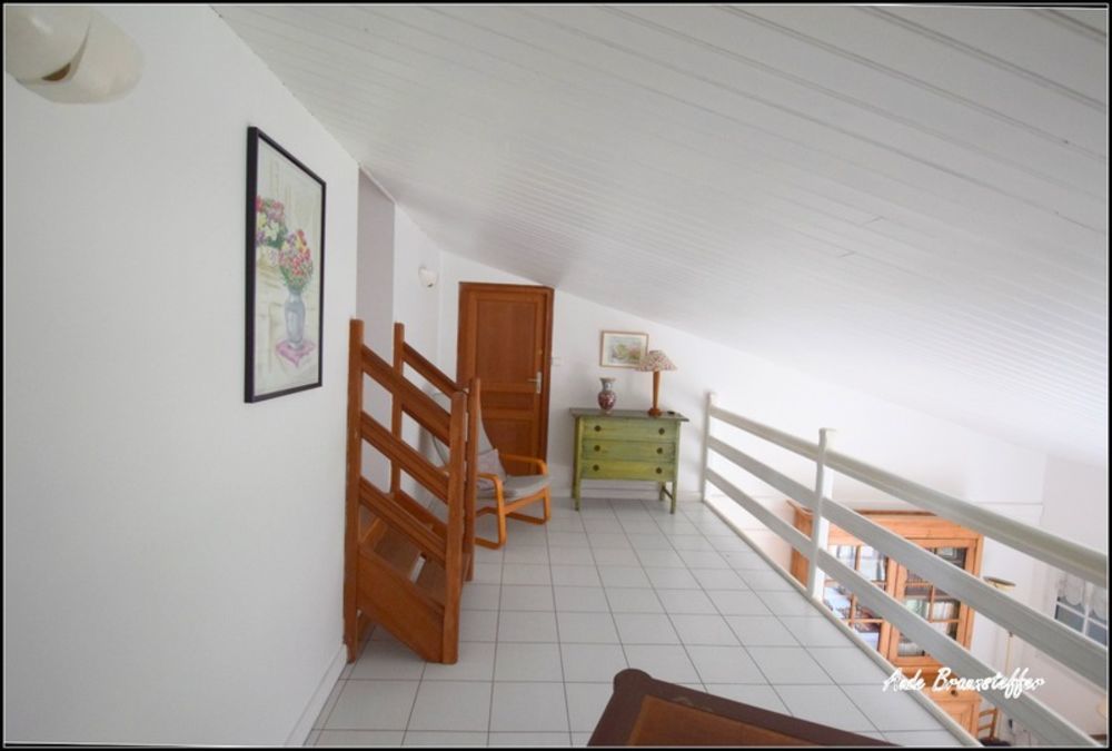 � vendre  Maison Saint-Martin-de-R� (17410)