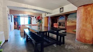  Maison � vendre 6 pi�ces 300 m�