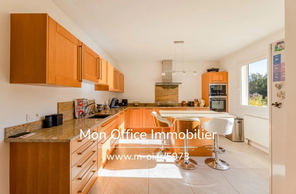 � vendre  Maison Simiane-Collongue (13109)