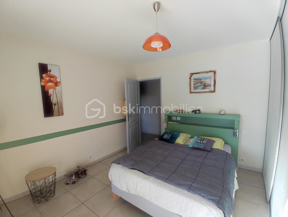 � vendre  Propri�t�/ch�teau Mondragon (84430)