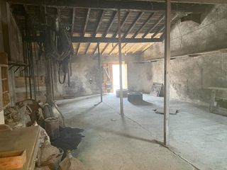  Remise / Grange � vendre 2 pi�ces 140 m�