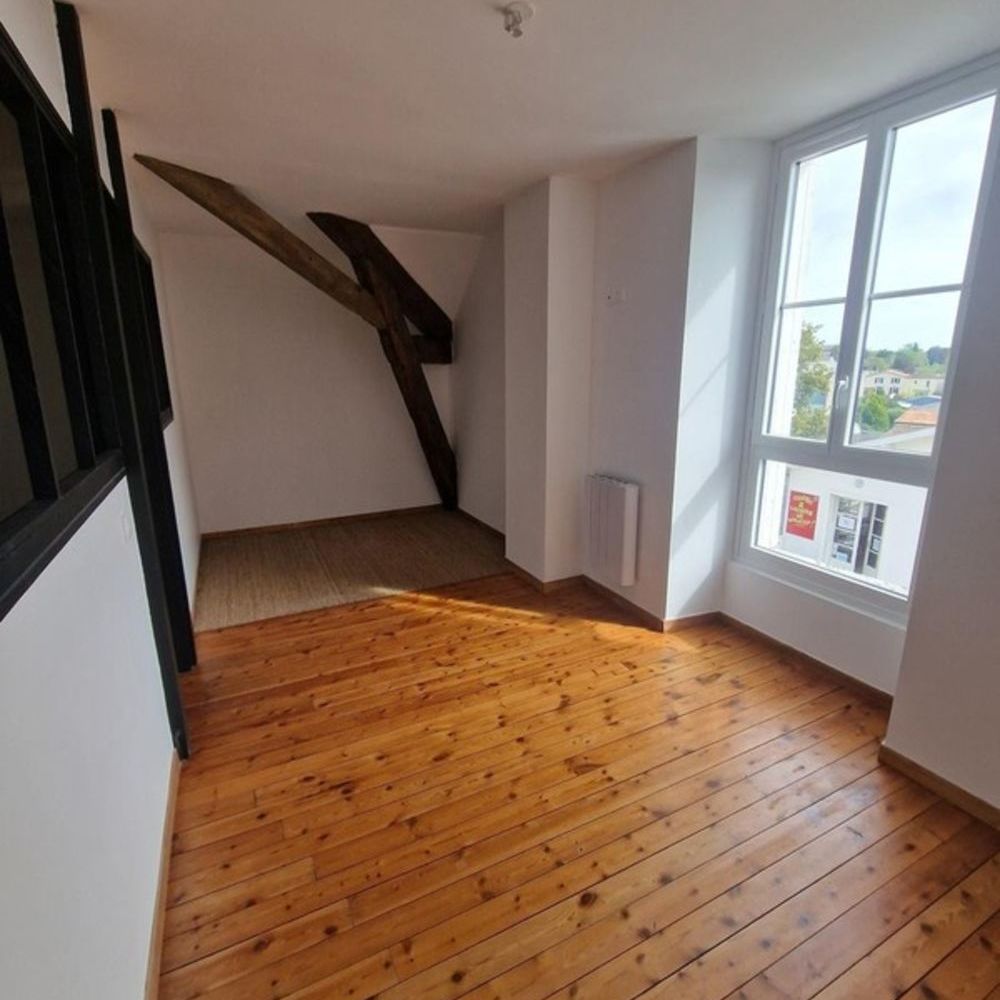 � vendre  Maison Saint-Jean-d'Ang�ly (17400)